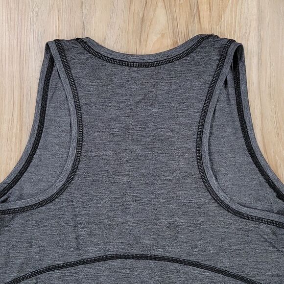 🔹️🔺️NWT Champion Gray Soft Airo Racerback Athletic Top Small - Picture 5 of 8